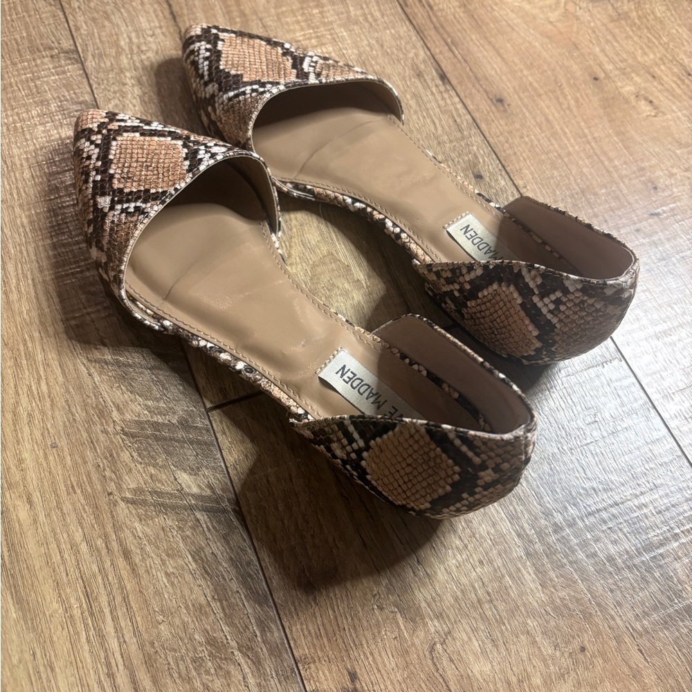 Steve Madden Women's Snakeskin Flats - Brown Size 8 - Picture 2 of 5